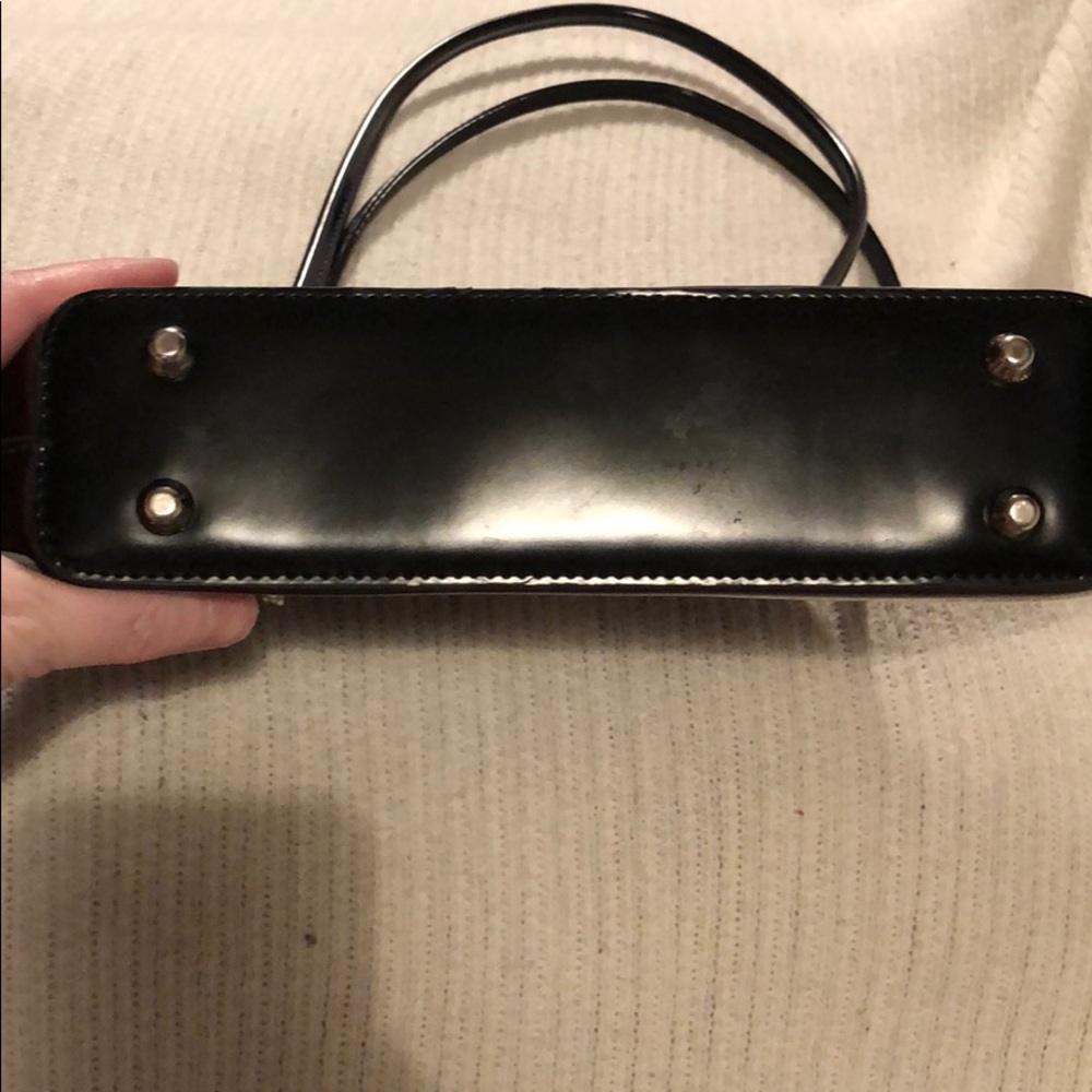 Beijo Classic Handbag - Picture 4 of 7